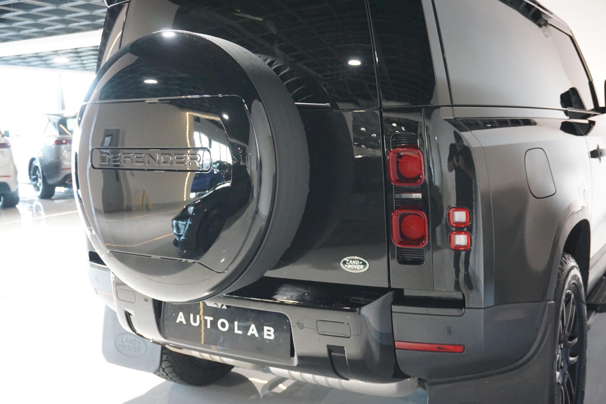 Land Rover Defender 90 3.0 D250 MHEV Hard Top SUV 3dr Diesel Auto 4WD SWB Euro 6 (s/s) (250 ps)